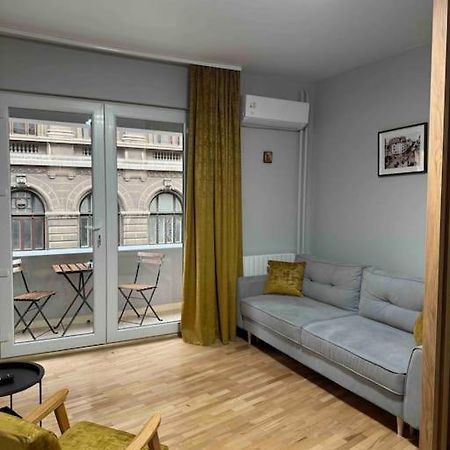 Double Studio Near University Square - 2 Balconies Bucarest Esterno foto