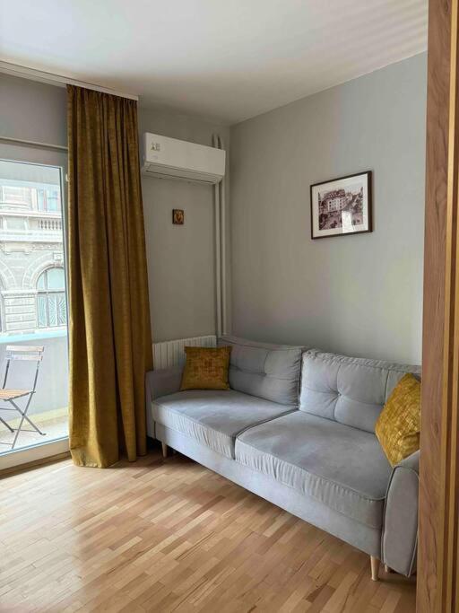 Double Studio Near University Square - 2 Balconies Bucarest Esterno foto